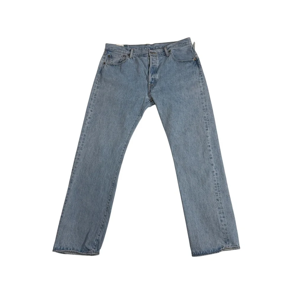 Vintage Levis 501‎ Original Fit Mens Light Wash Blue Straight Leg Denim Jeans 36